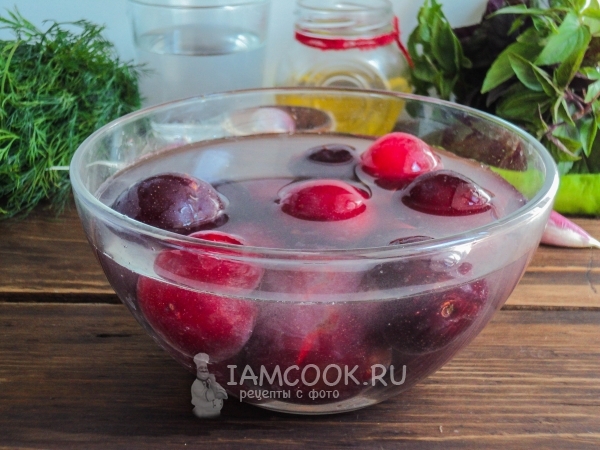 Помыть алычу