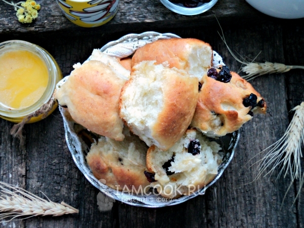 Фото булочек с изюмом и сгущенкой
