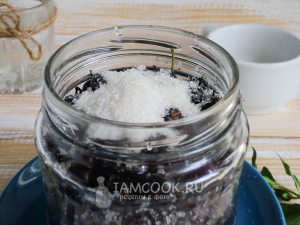 Всыпать сахар