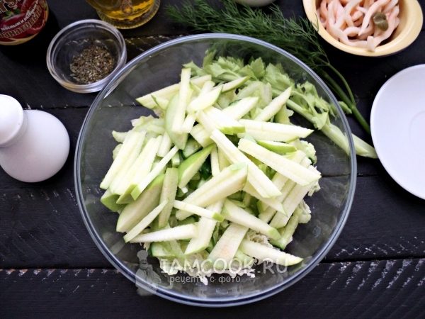 Положить яблоко