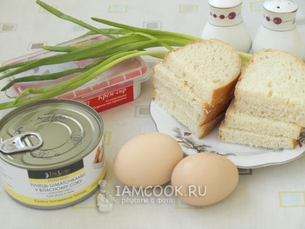 Ингредиенты для бутербродов с консервированным тунцом