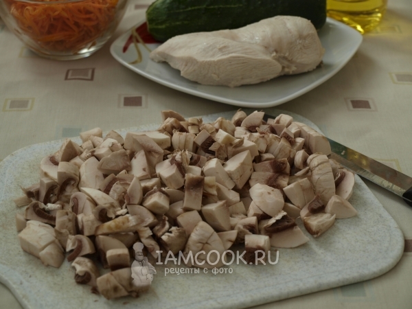 Порезать грибы