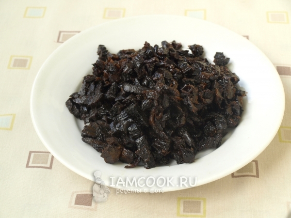 Порезать чернослив