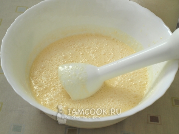 Взбить массу блендером