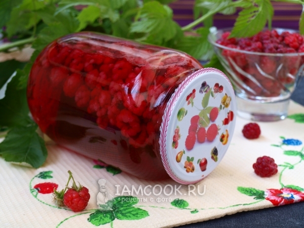 Фото компота из малины на зиму