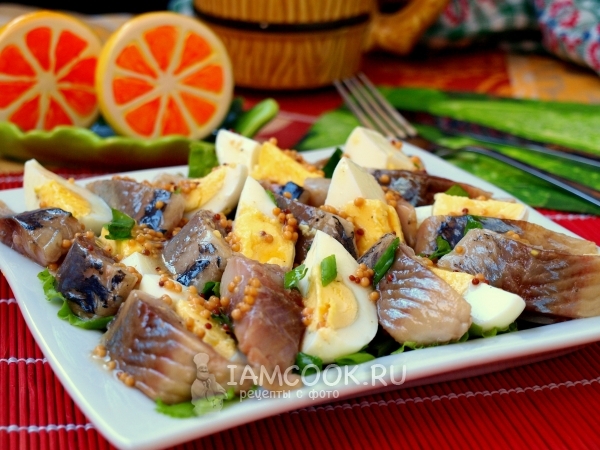 Рецепт салата из сельди и яиц с горчичной заправкой