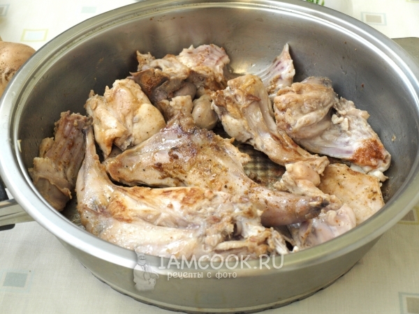 Обжарить кролика