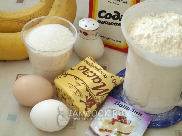 Ингредиенты для бананового кекса в духовке