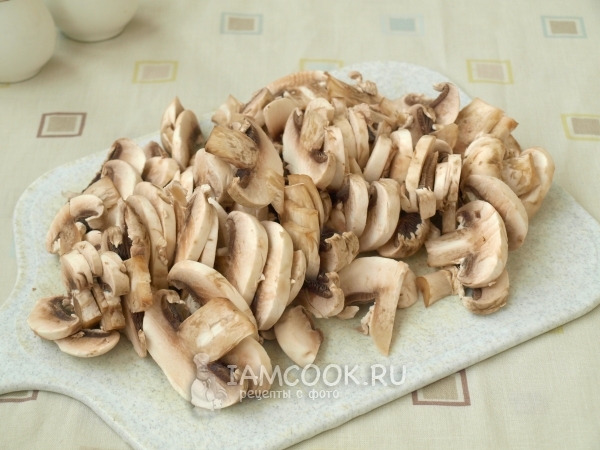 Порезать грибы