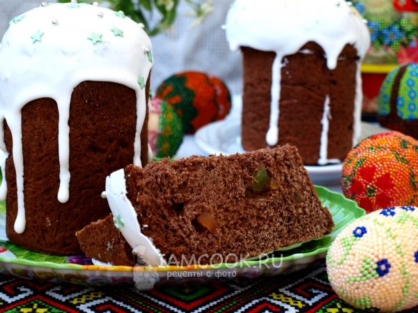 Готовый пасхальный шоколадный кулич