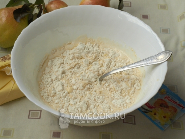 Всыпать муку