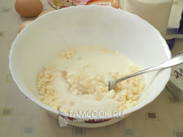 Влить кефир