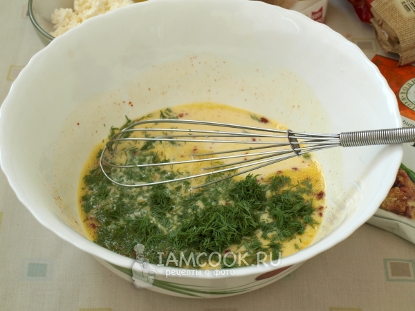 Добавить молоко и укроп