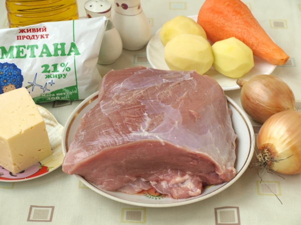 Ингредиенты для мяса по-французски в фольге в духовке