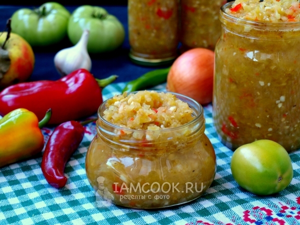 Фото аджики из зелёных помидоров на зиму