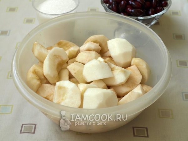 Почистить яблоки