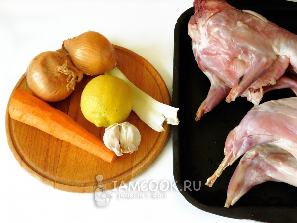 Ингредиенты для кролика, запечённого в фольге в духовке