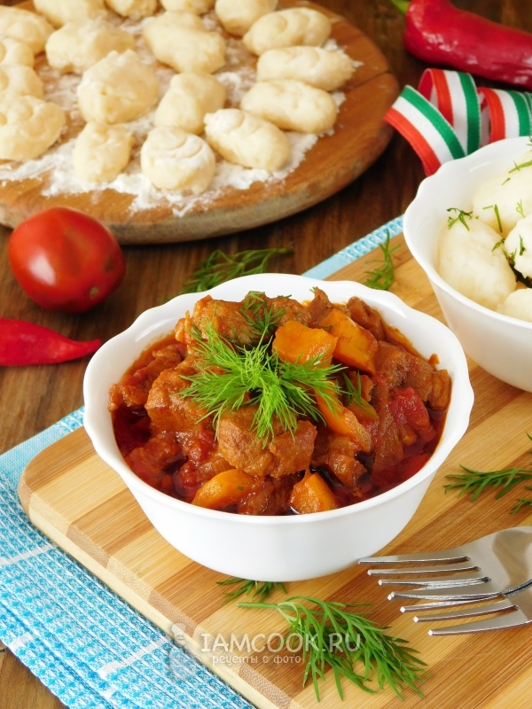 Готовый пёркёльт из свинины