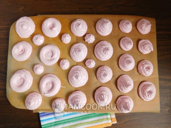 Отсадить белковую массу на пергамент