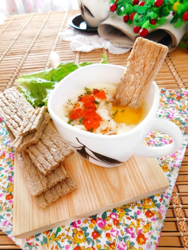 Фото яиц-кокот с красной икрой