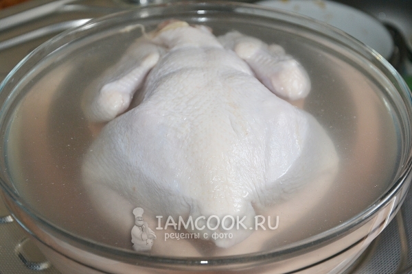 Замочить курицу в воде