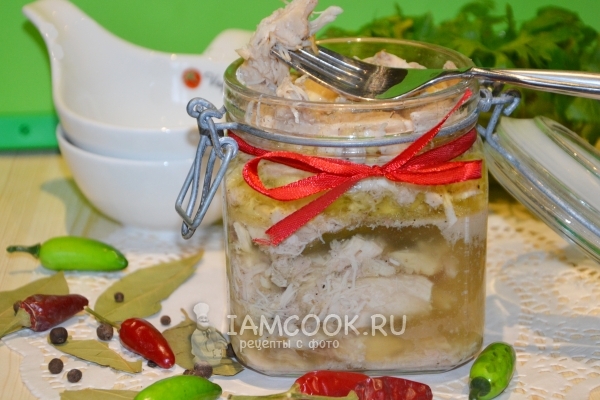 Фото куриной тушенки в мультиварке