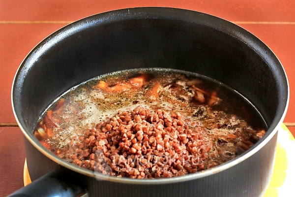 Всыпать гречку