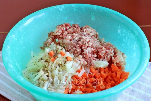 Соединить ингредиенты для начинки