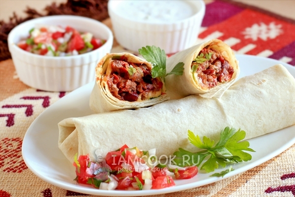 Фото домашнего бурито с говядиной