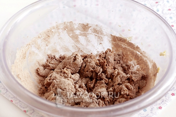 Соединить все ингредиенты для теста