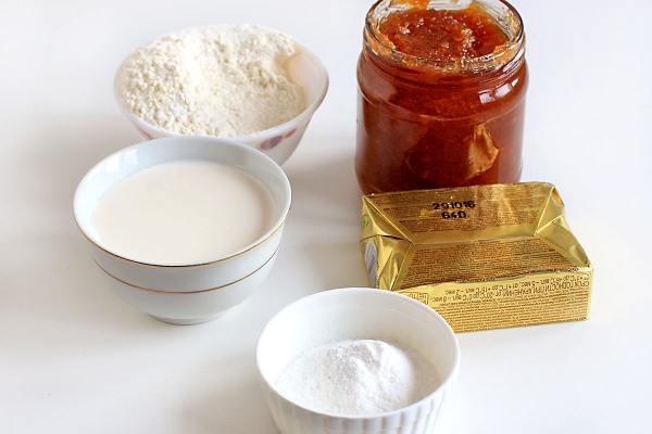 Ингредиенты для рогаликов на сметане и маргарине