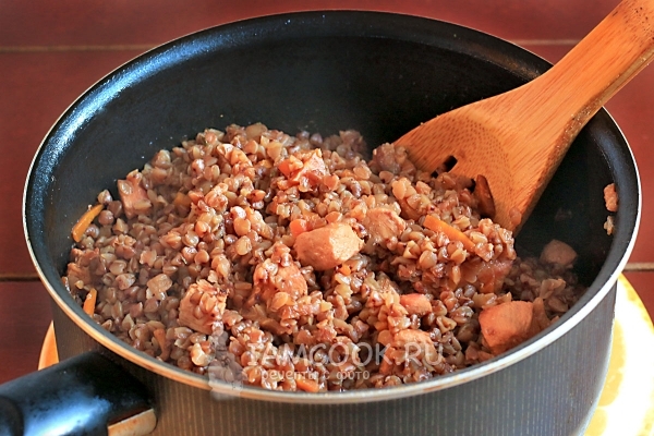 Готовая гречка с куриным филе