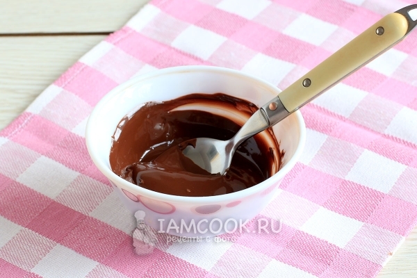Растопить шоколад