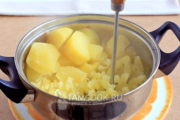 Потолочь картофель
