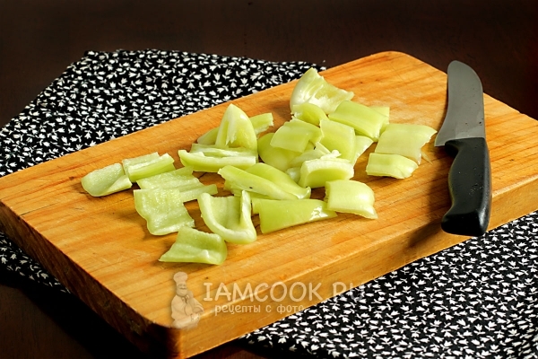 Нарезать перец