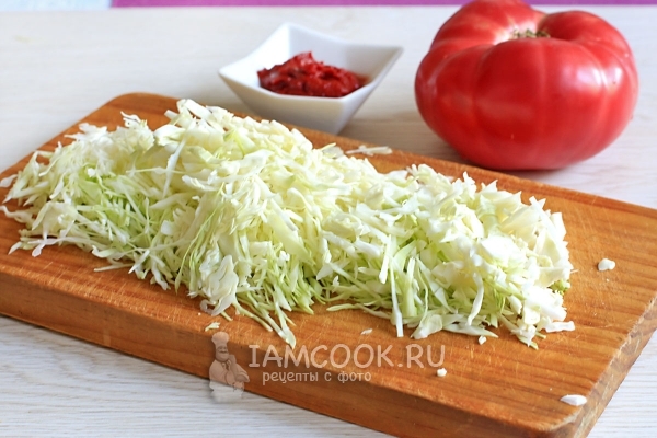 Нашинковать капусту