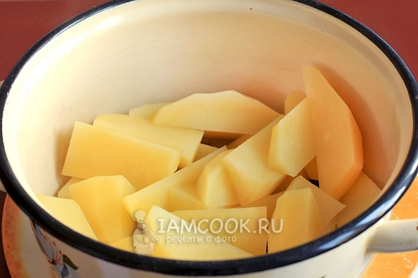 Отварить картофель