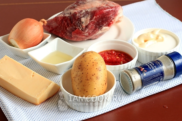 Ингредиенты для мяса под шубой в духовке