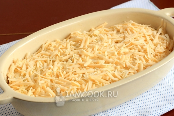 Посыпать сыром