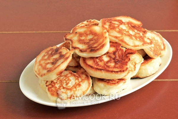 Готовые постные оладьи на дрожжах