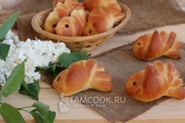 Фото жаворонков из дрожжевого теста