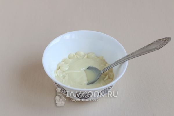 Расплавленный белый шоколад
