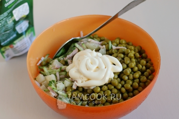 Положить майонез