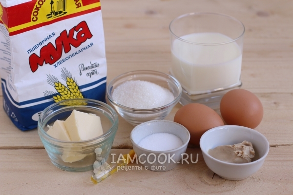 Ингредиенты для жаворонков из дрожжевого теста