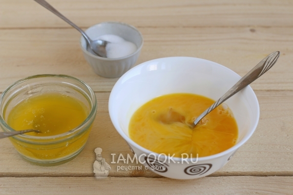 Взбить яйца