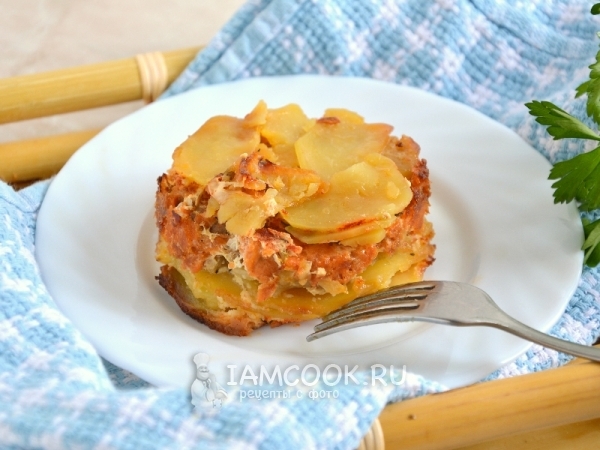 Фото порционной запеканки с красной рыбой