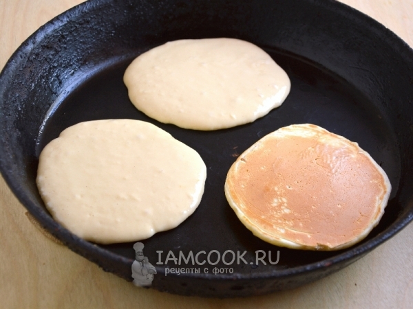 Пожарить панкейки