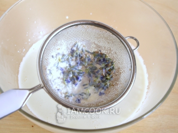 Процедить молоко