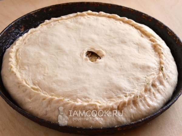 Накрыть начинку тестом