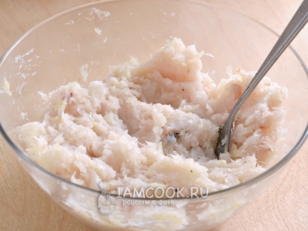 Размешать фарш